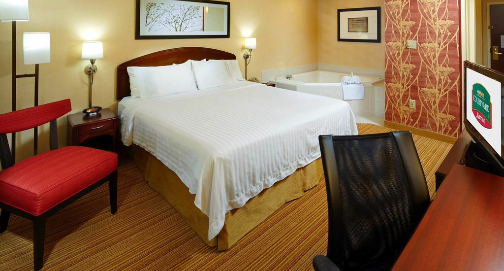 Courtyard By Marriott Cleveland Willoughby Hotel Bilik gambar