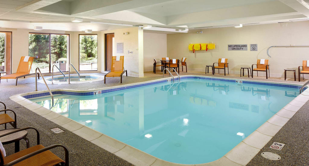 Courtyard By Marriott Cleveland Willoughby Hotel Kemudahan gambar